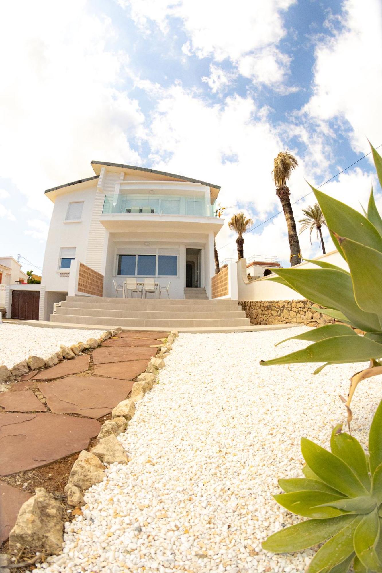 Vistas Y Terraza Panoramica Frente Al Mar En Denia, Las Rotas Екстер'єр фото